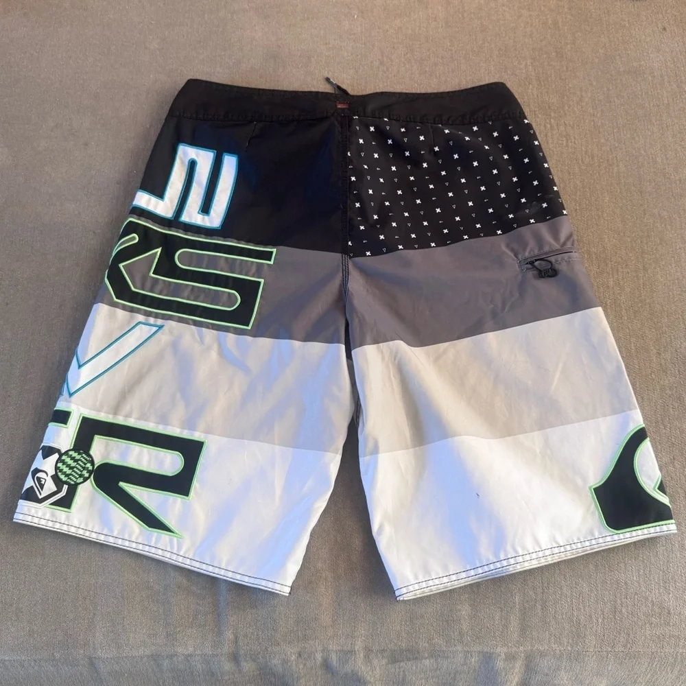 Quiksilver 2000’s Men’s Board Shorts